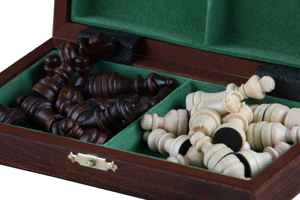 Wooden School Chess Mini - brown