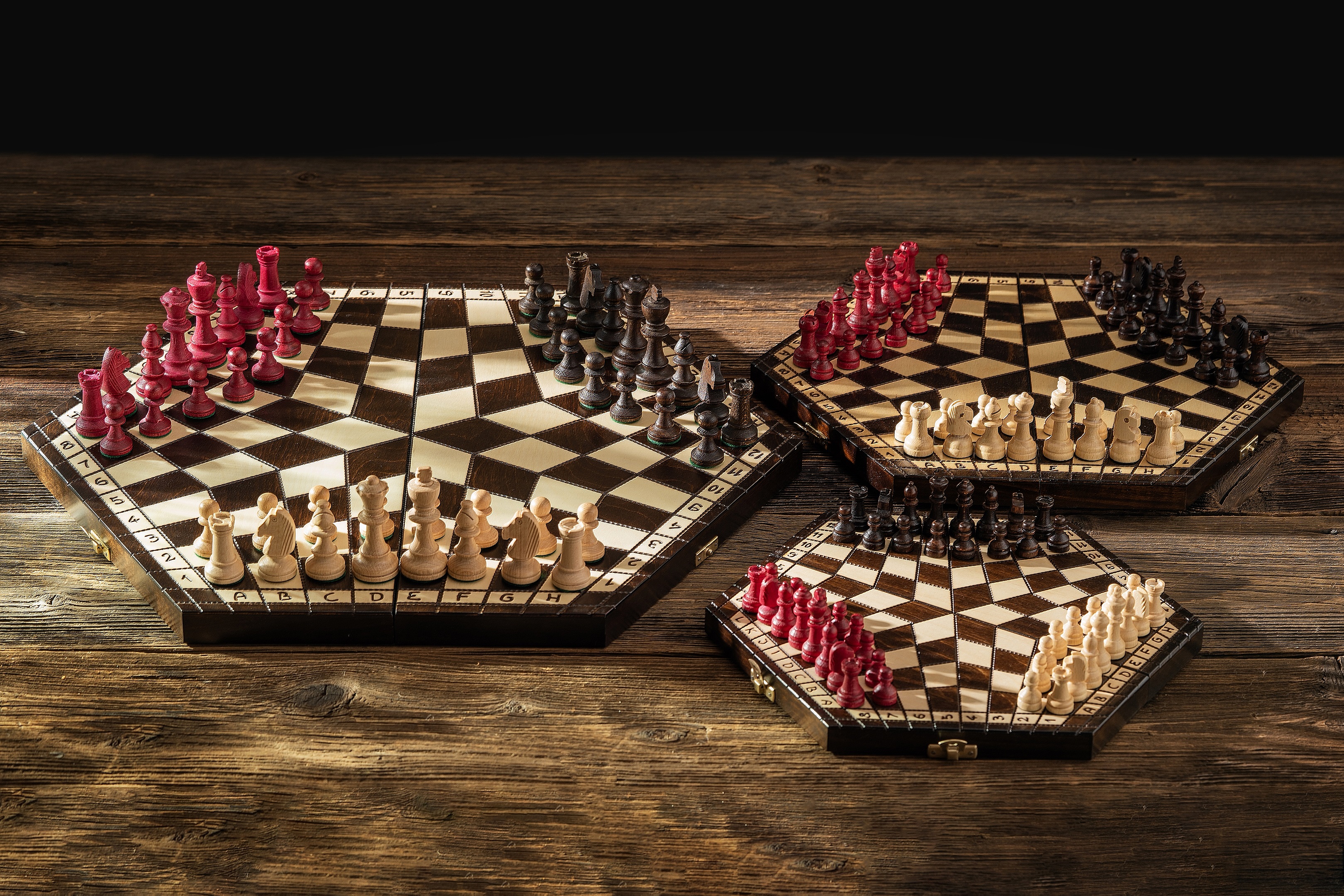 FOR THREE PLAYERS - didelis šachmatų rinkinys