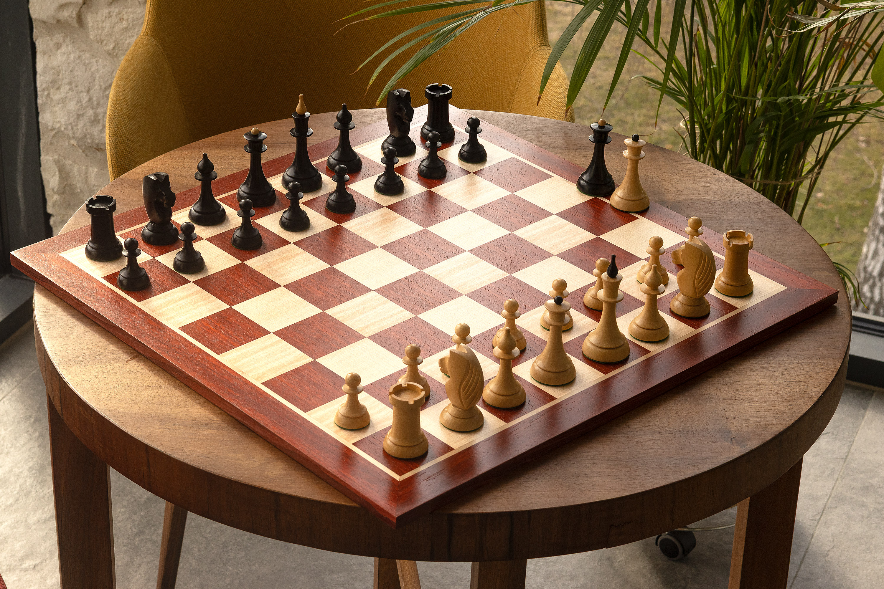 Queen's Gambit šachmatų rinkinys, 1957, Ebony-stained Boxwood, 3.75 inches