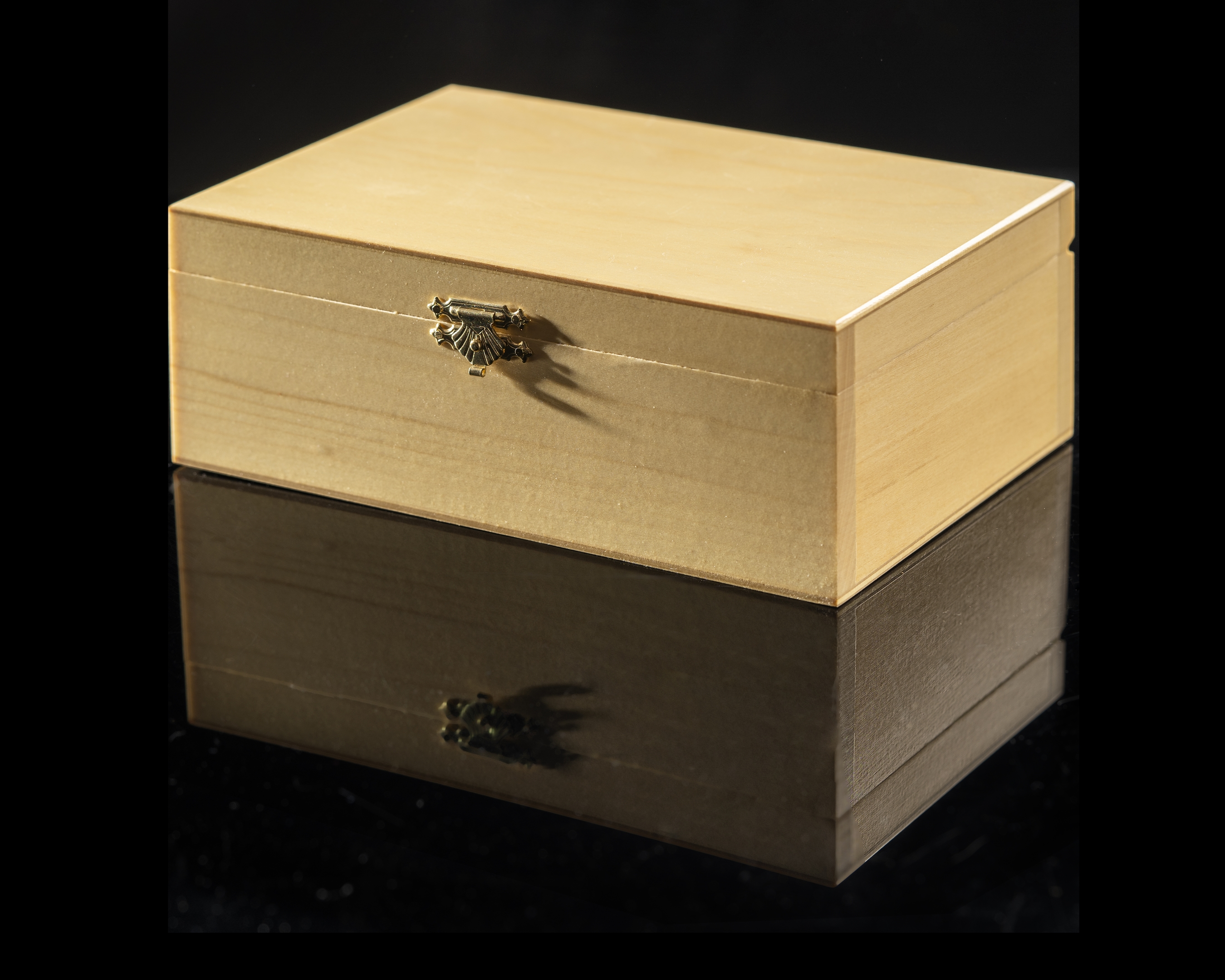WOODEN CASE FOR No. 4 šachmatų figūros